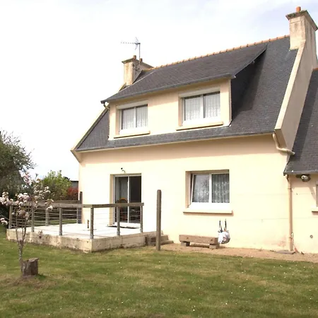 Maison A 500m De La Et A 100m Des Commerces A - Ref 20 *